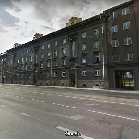 Luxury In The Heart Of Apartment *